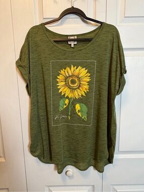 Tru Self 2X Olive Green Sunflower Graphic Tee Short Sleeve Plus Size Top
